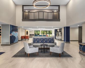 هوليداي إن إكسبرس فايتيفيل - فورت براج بي آيتش جي - فايتيفيلي (نورث كارولينا) - ردهة