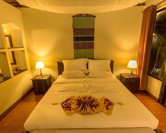 Pou Villa - Muang Sing - Bedroom