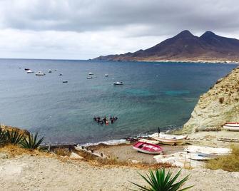 El encanto de la Isleta con WI-FI - Los Escullos - Beach