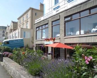Savoy B&B - Weston-super-Mare - Building