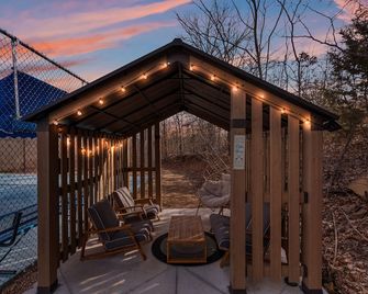 Pickleball Skyline Paradise | Keystone Lake | 3.5 Acre Oasis - Mannford - Patio