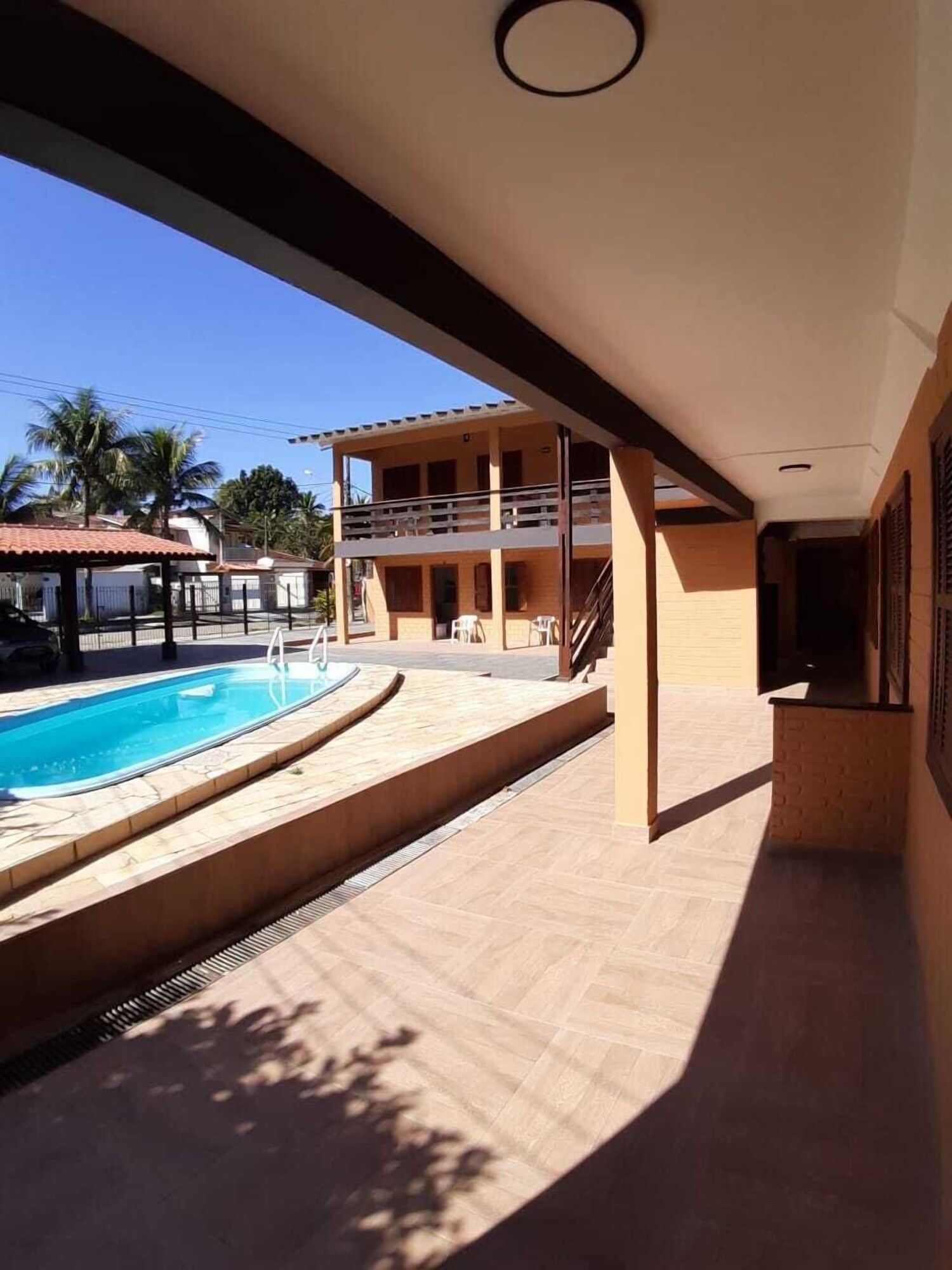 أكواريوس شاليه - اباتوبا - حوض السباحة