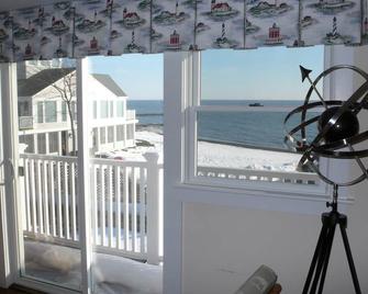 Lovely Cottage By The Beach With Spectacular Views Of The Long Island Sound - Madison - Балкон