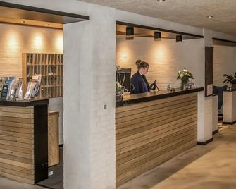 Hotel 6400 - Sønderborg - Front desk