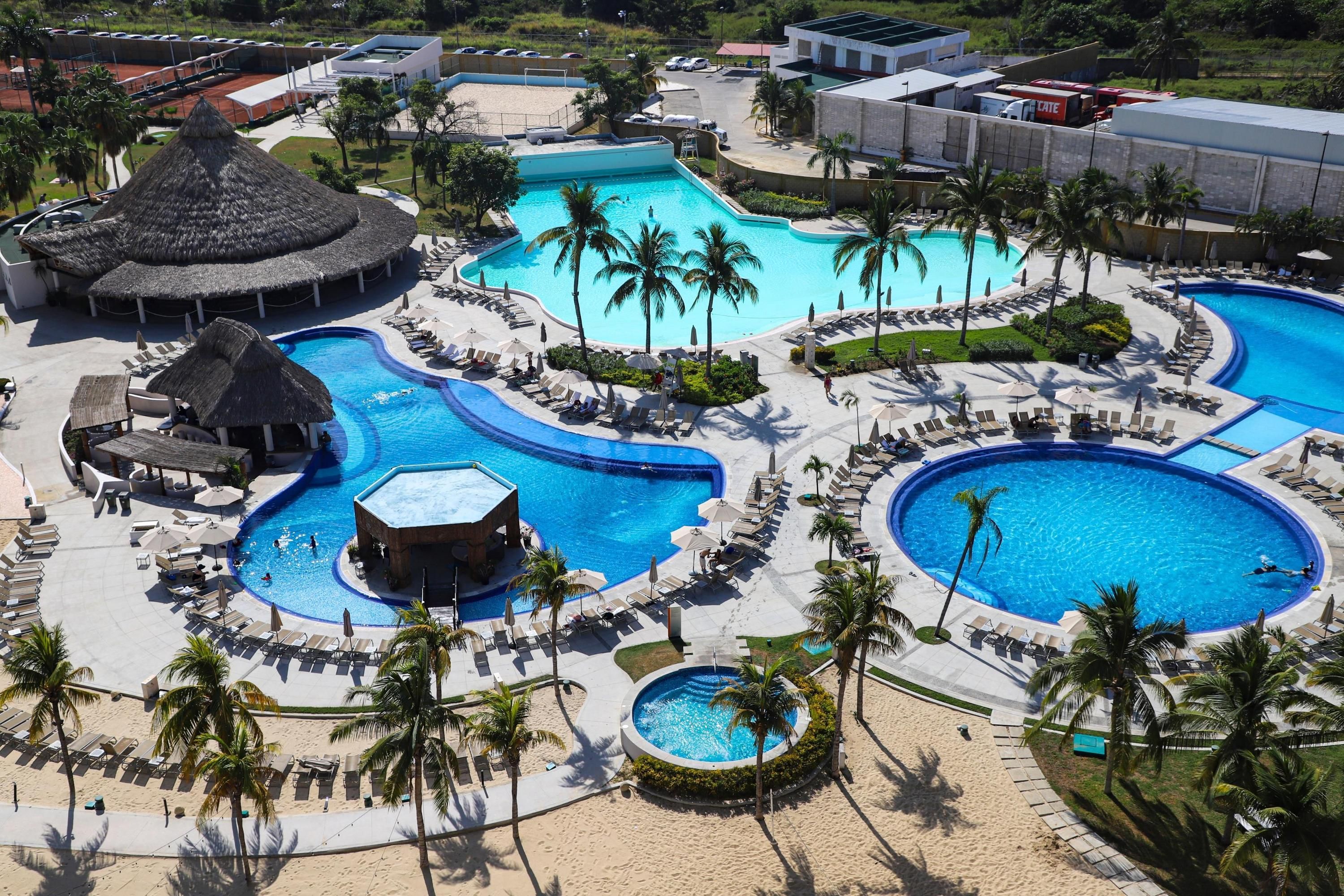 هوتل بالاثيو موندو إمبيريال - اكابولكو - حوض السباحة