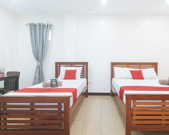 RedDoorz @ Rj's Bldg Near Lyceum Gen. Trias Cavite - General Trias - Soverom