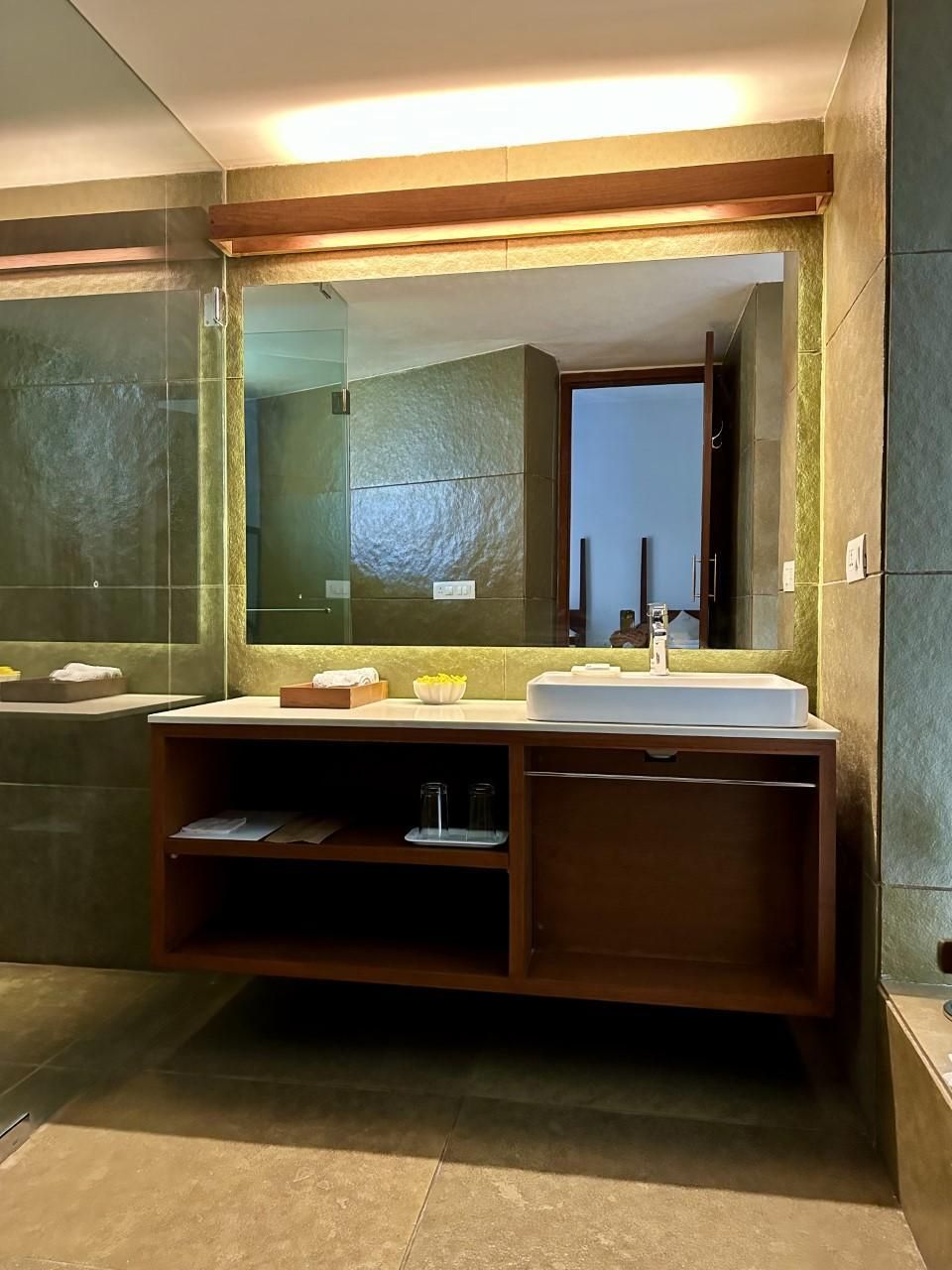 Uteliaa Homestay - Ahmedabad - Front desk
