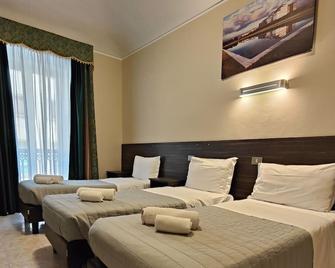 Hotel Romano - Turin - Bedroom