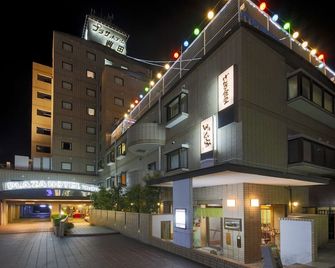 Plaza Hotel Toyota - Toyota - Building