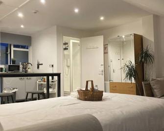 Lovely 1-Bed Studio in Walthamstow London - London - Bedroom
