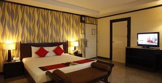 Royal Panerai Hotel - Chiang Mai - Kamar Tidur