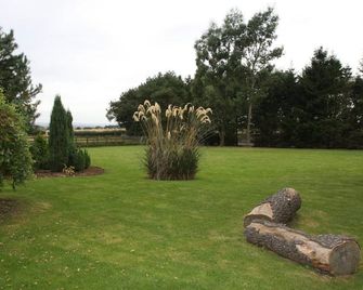 Cottage Lea's Country Hotel & Restaurant - Pickering - Außenansicht