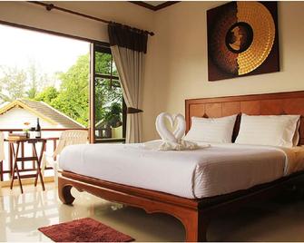 Baan Sailom Resort - Karon - Schlafzimmer