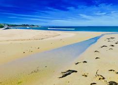 Beach Life - Torquay - Beach