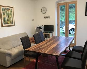 Family house Parenzana & garden, free bikes - Strunjan - Dining room