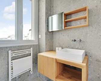 Luminous Apartment by Les Maisons De Cha - Boulogne-Billancourt