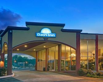 Days Inn by Wyndham Kansas City - Kansas City - Bangunan