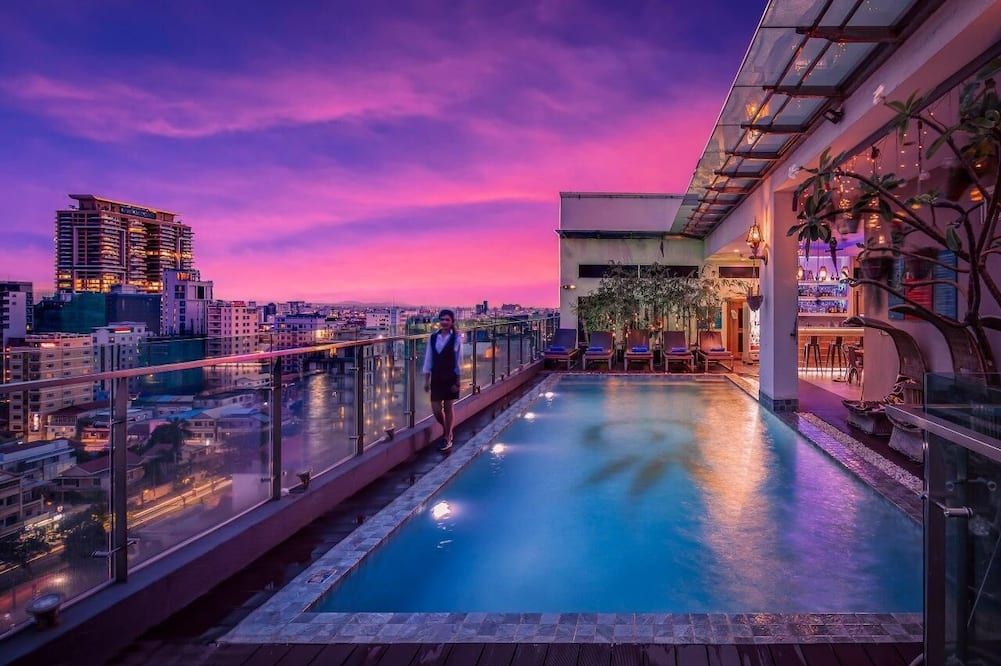 Orussey One Hotel & Apartment - פנום פאן - בריכה