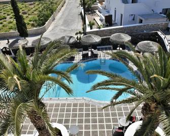 Kafouros Hotel - Kamari - Piscina