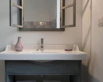 Crealto - Alfiano Natta - Bathroom