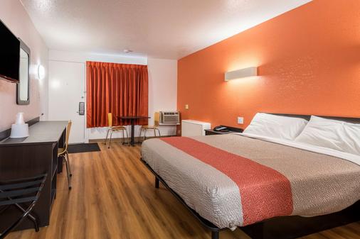 Discount [90% Off] Motel 6 Albany Airport United States | L Hotel Seminyak