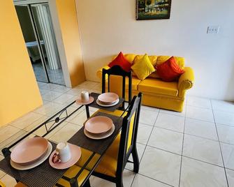 Spring Palm Estate - Saint Mary - Dining room