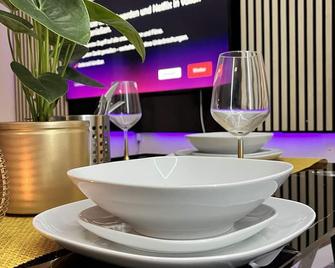 Penthouse, Sonnenbalkon, Netflix - Saarbrücken - Restaurant