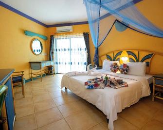 Beachcomber Hotel And Resort - דר א-סאלאם - חדר שינה