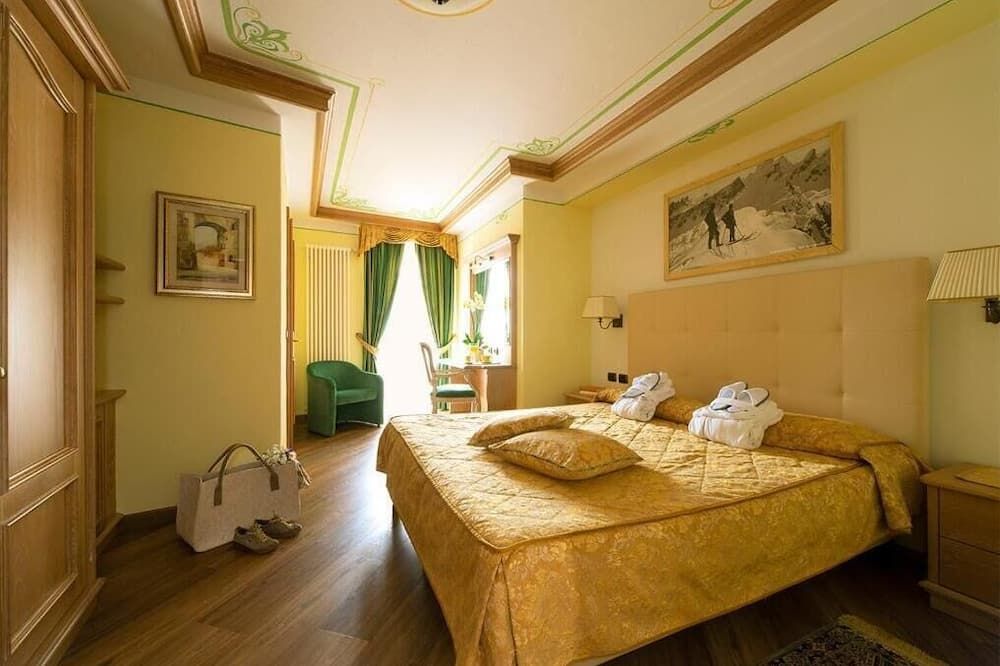 Hotel Alle Alpi - Moena - Bedroom