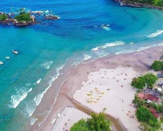Velinn Pousada Chalé Suisso - Ilhabela - Praia