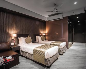 Pearl Resort - Silvassa - Chambre