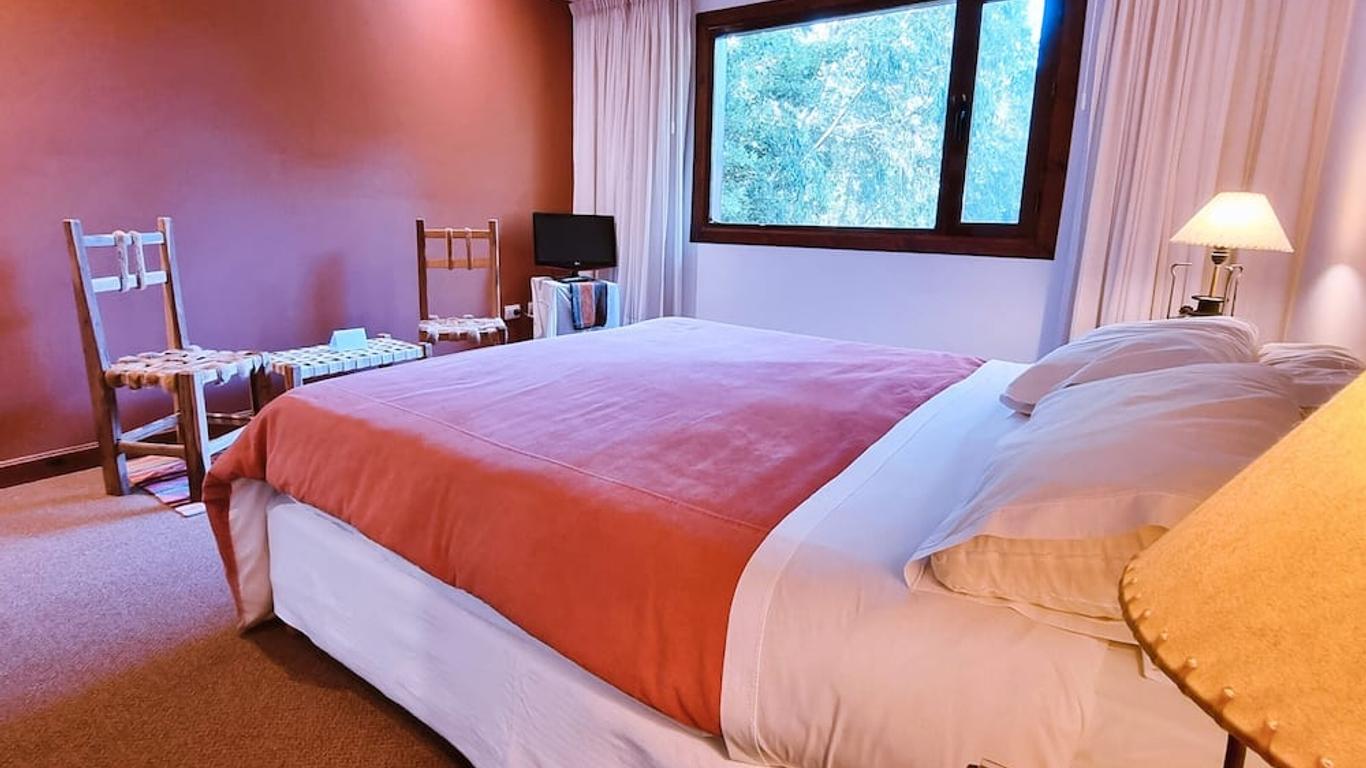 Hosteria Cauquenes De Nimez