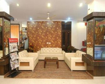 Hotel Welcome Palace - Agartala - Lobby