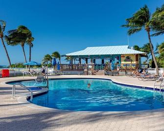 The Hammocks at Marathon - Marathon - Πισίνα