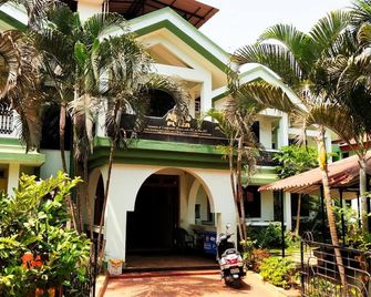 Amigo Plaza Hotel - Colva - Edificio