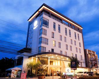 Home Crest Hotel - Davao - Byggnad