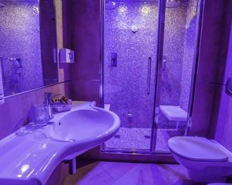 Hotel Derby Exclusive - Milano Marittima - Bathroom