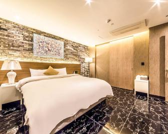 Guwol Hotel - Incheon - Bedroom