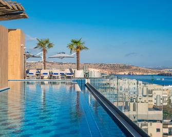 Best Western Premier Malta - Qawra - Pool