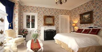Balmoral House Bed & Breakfast - Saint Johns - Chambre