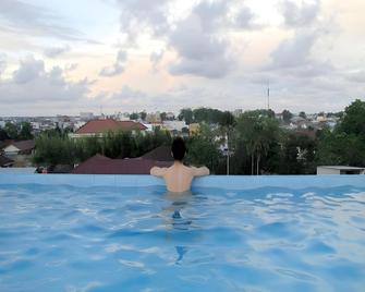 Mitra Garden Hotel - Pangkalpinang - Pool