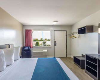 Motel 6-Culpeper. Va - Culpeper - Slaapkamer