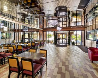 رودواي كابري إن - ليتل فيري - ردهة