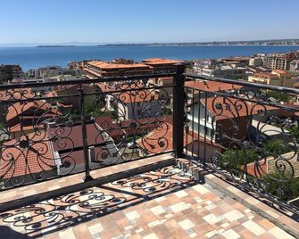 Roel Residence Apartments - Sveti Vlas - Balkon