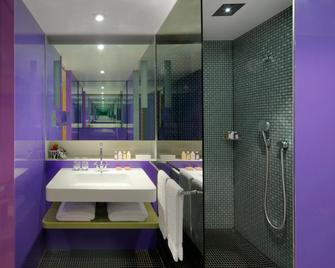 Radisson Collection Hotel Royal Mile Edinburgh - Edinburgh - Bathroom