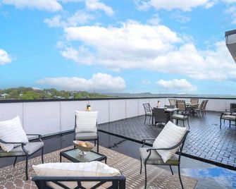 Downtown Modern, Rooftop Patio, Vanderbilt, 8 Beds - Nashville - Balcon