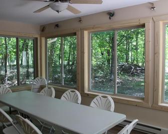 Otter Tail Lake Life (channel access) - 4 Bed/2 Bath - Newly Constructed in 2022 - Ottertail - Comedor