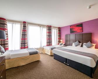 OYO The Chiltern Hotel - Luton - Bedroom