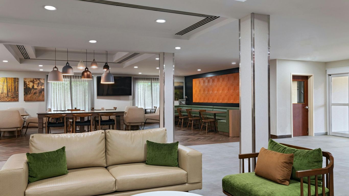 Fairfield Inn by Marriott Medford Long Island