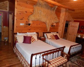 Kiwassa Lake Bed & Breakfast and Cabins - Saranac Lake